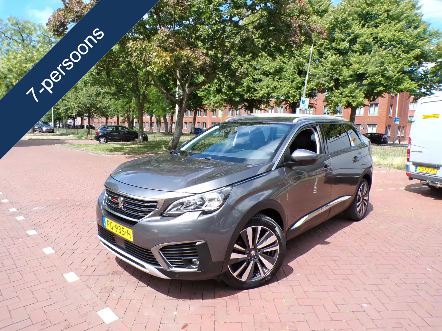 Peugeot 5008 1.2 PureTech Allure 7 PERSOONS..... LUXE UITVOERIN Grigio - 1