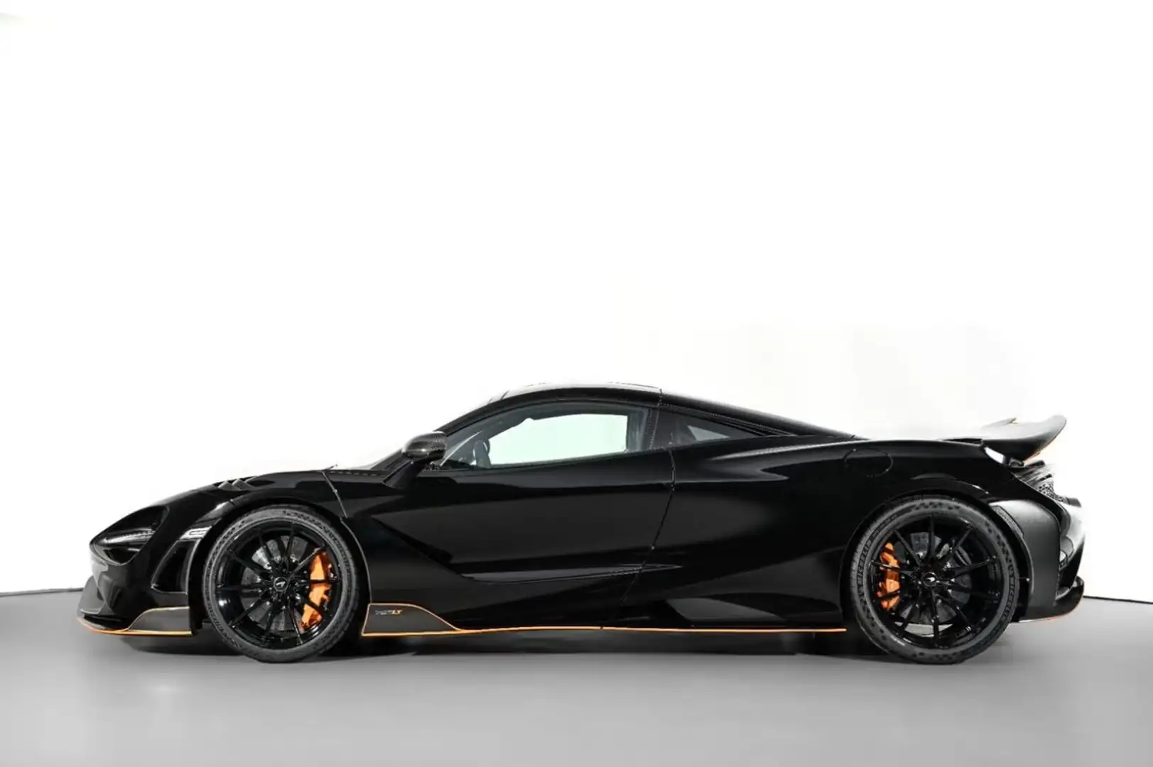 McLaren 765LT Coupe 4.0 V8 Biturbo 765 ch Чорний - 2