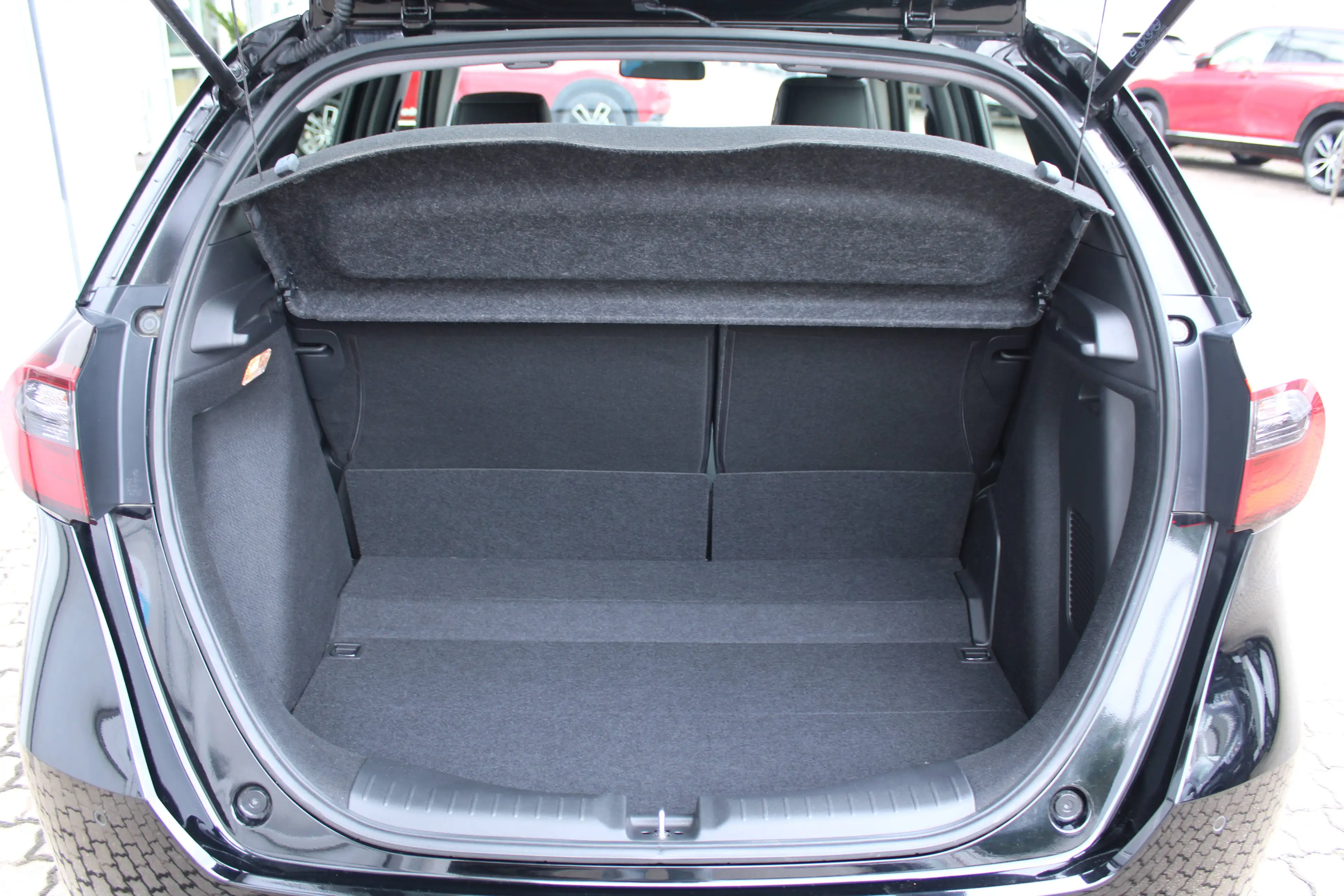 Honda Jazz 1.5 i-MMD Hybrid Elegance — photo 8