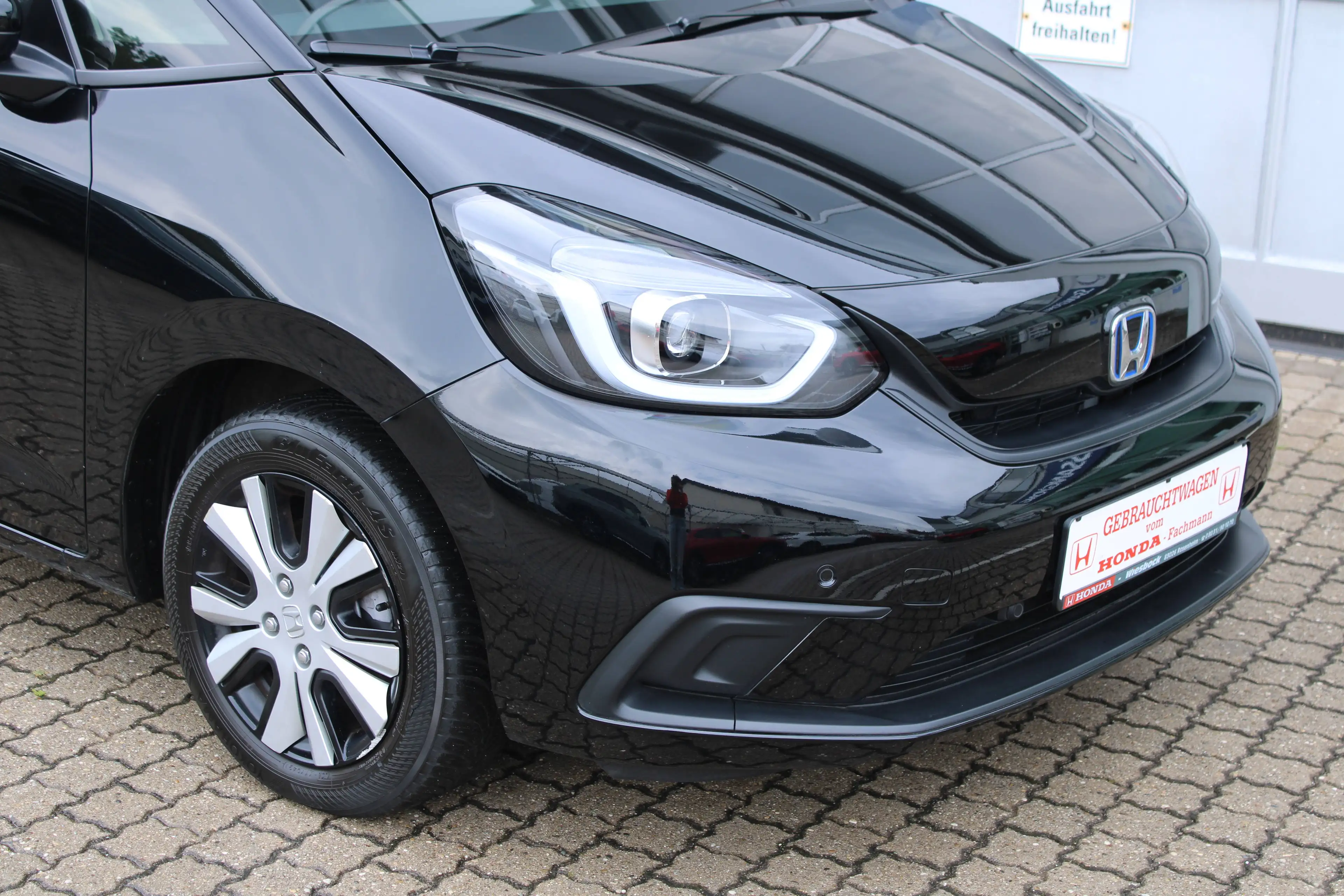 Honda Jazz 1.5 i-MMD Hybrid Elegance — photo 2