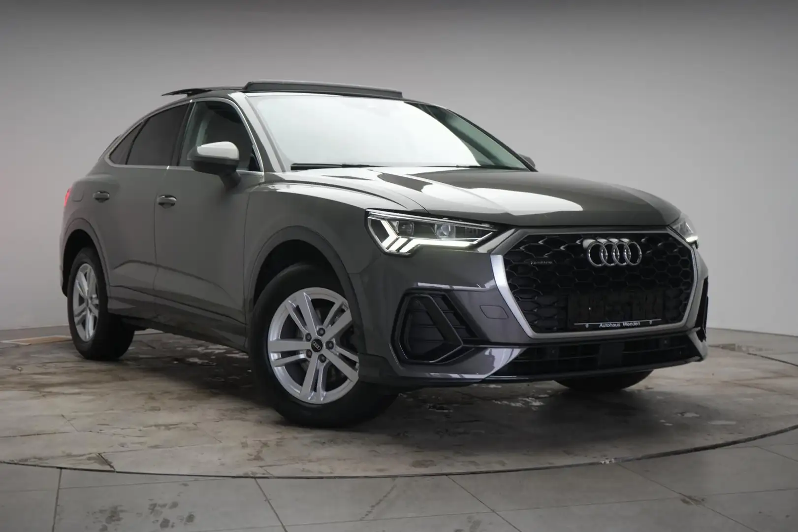 Audi Q3 35 TDI Sportback quattro S tronic Navi/Temp/V Grau - 1