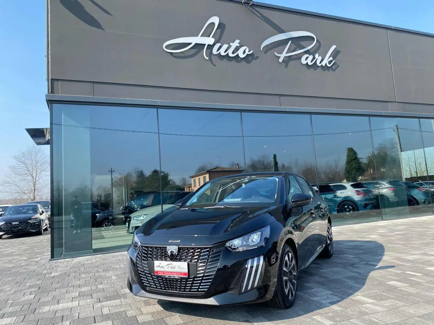 Peugeot 208 PureTech 75cv S&S 5 porte Style Nero - 1