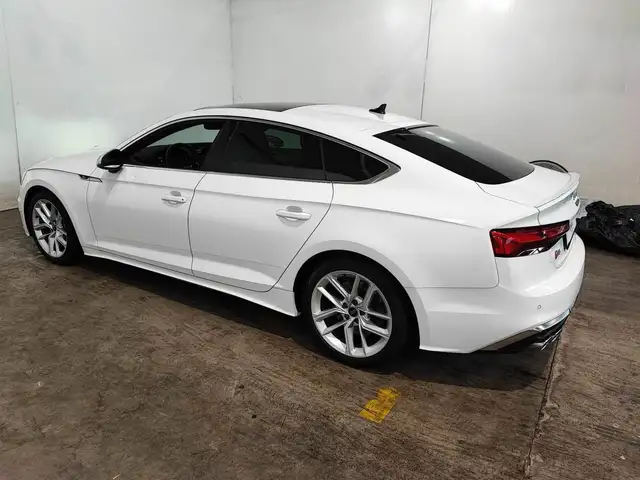 Audi S5 view 7