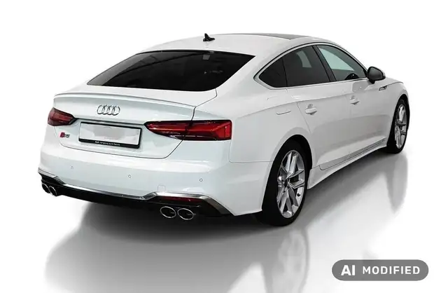Audi S5 view 3
