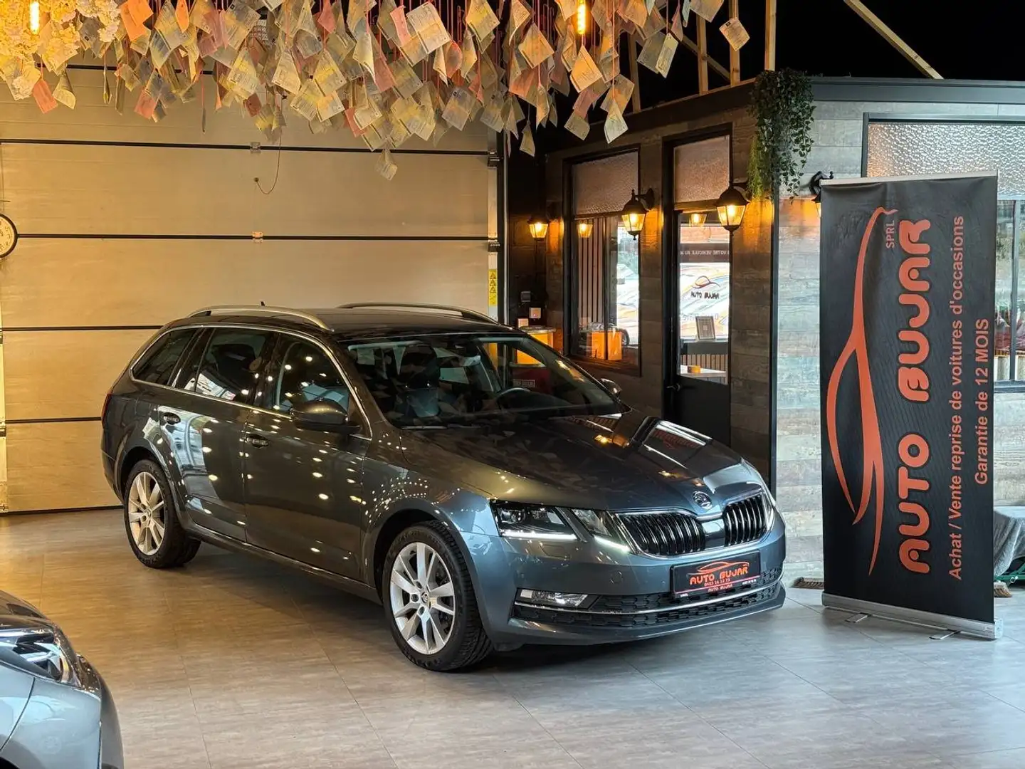 Skoda Octavia Octavia SW 1.0 TSI CAMERA / CARPLAY / FULL OPTIONS Zwart - 1