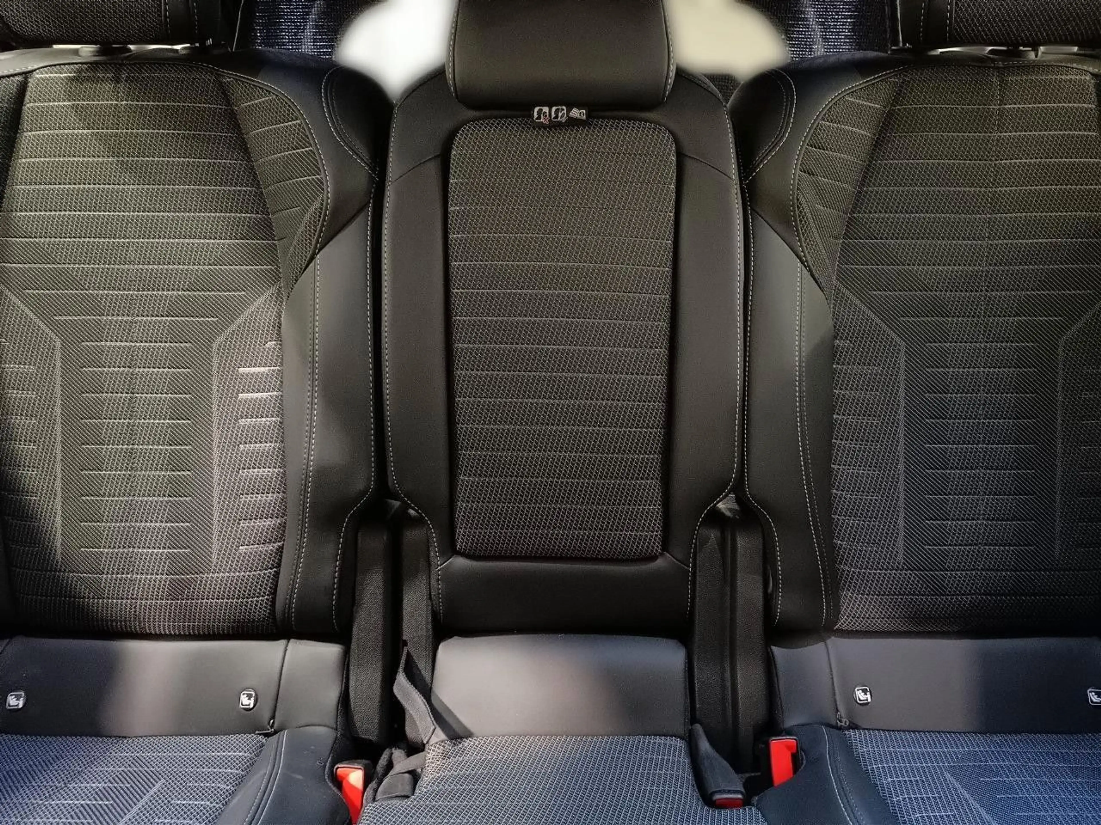 Peugeot 5008 GT Hybrid 145PS 6G-DSG*DRIVE-ASSIST-PAKET * — photo 13