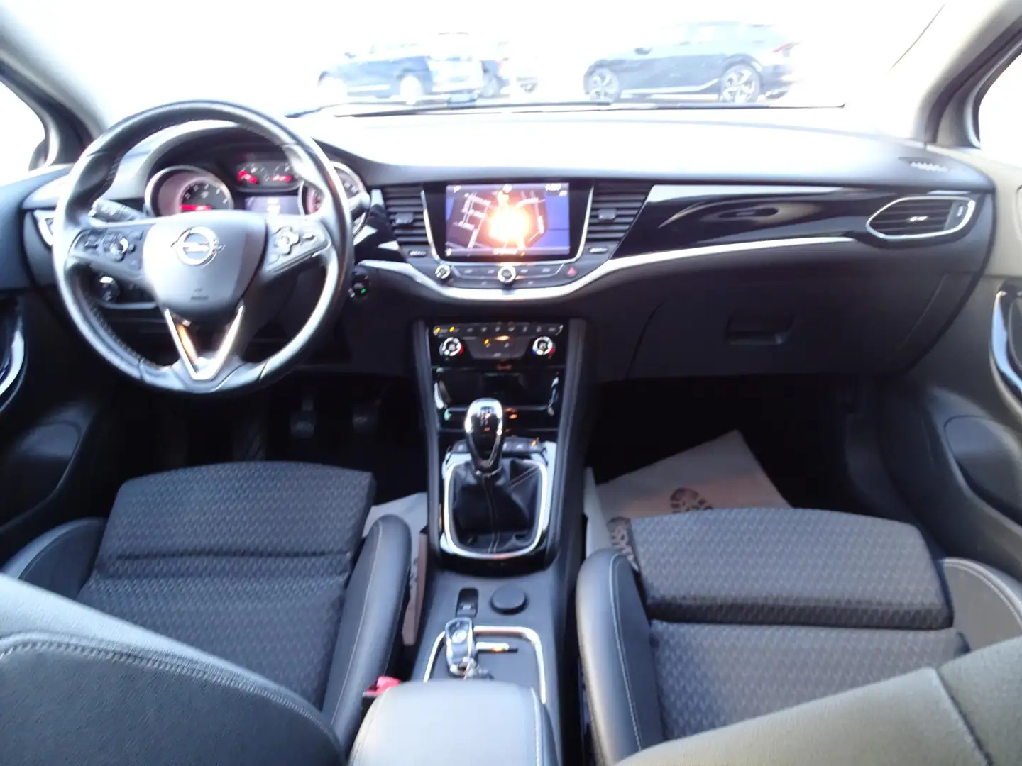 Opel Astra 1.0 Innovation 6-bak| MULTIMEDIA| NAVIGATIE| AIRCO Negro - 2