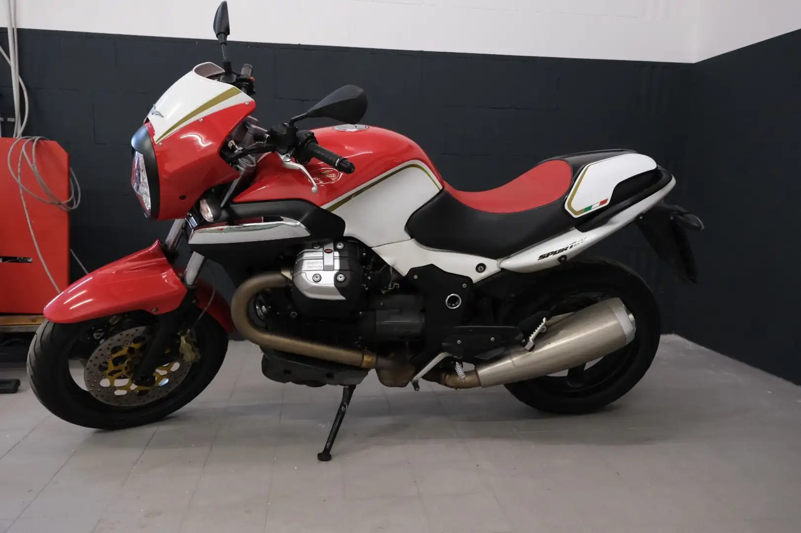 Moto Guzzi SPORT 1200 - Rollenstößenumbau Rouge - 1