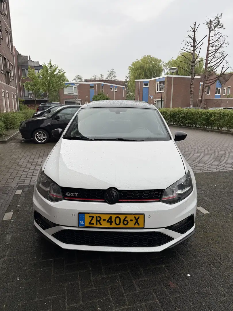 Volkswagen Polo 1.8 TSI GTI Wit - 2
