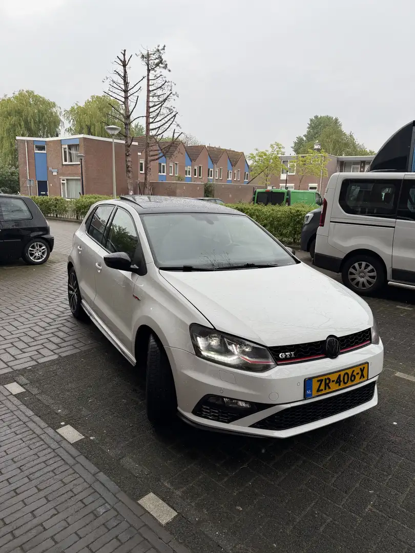 Volkswagen Polo 1.8 TSI GTI Wit - 1
