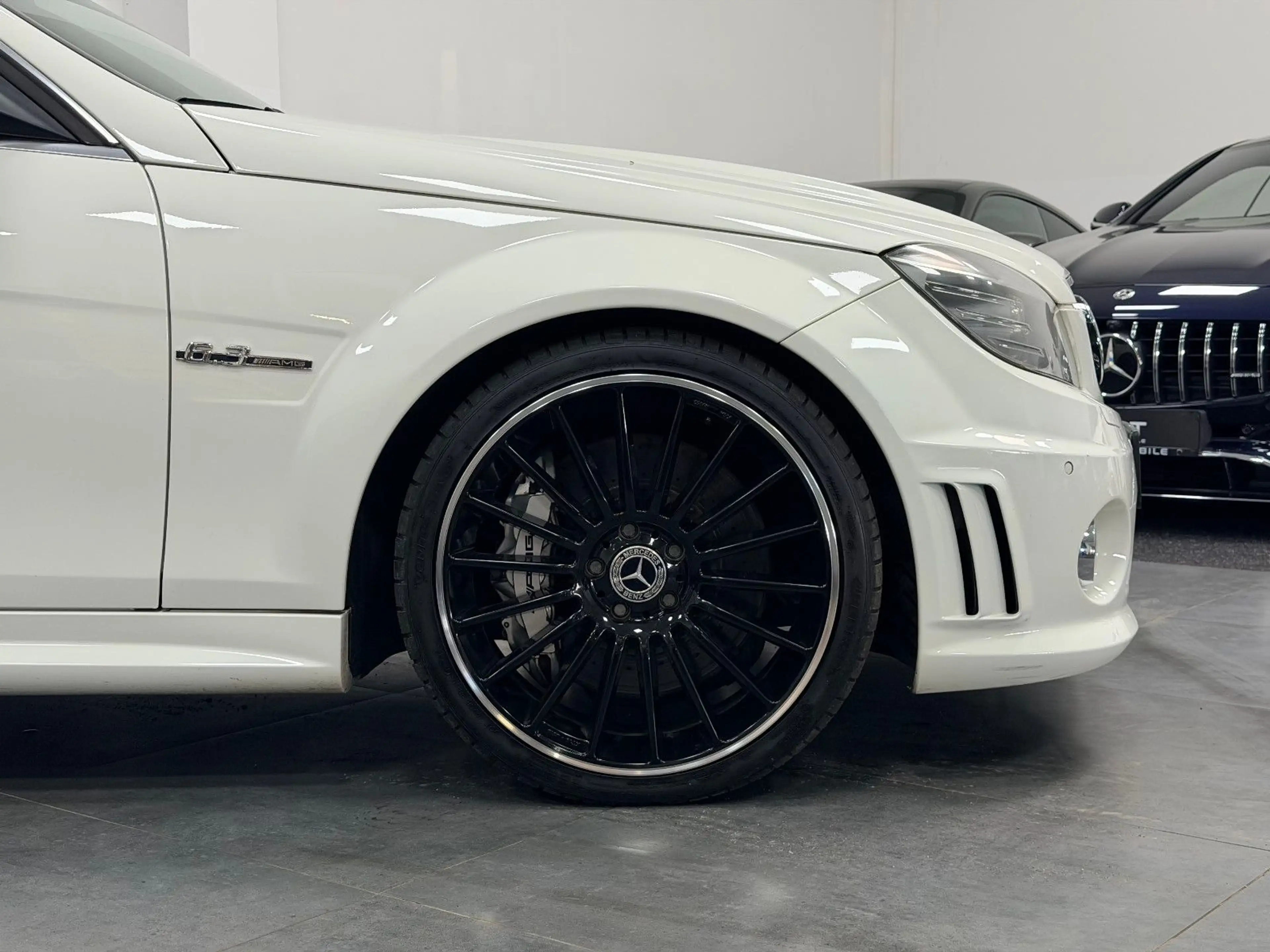 Mercedes-Benz C 63 AMG Performance Package P30 Sperrdiff. — photo 3