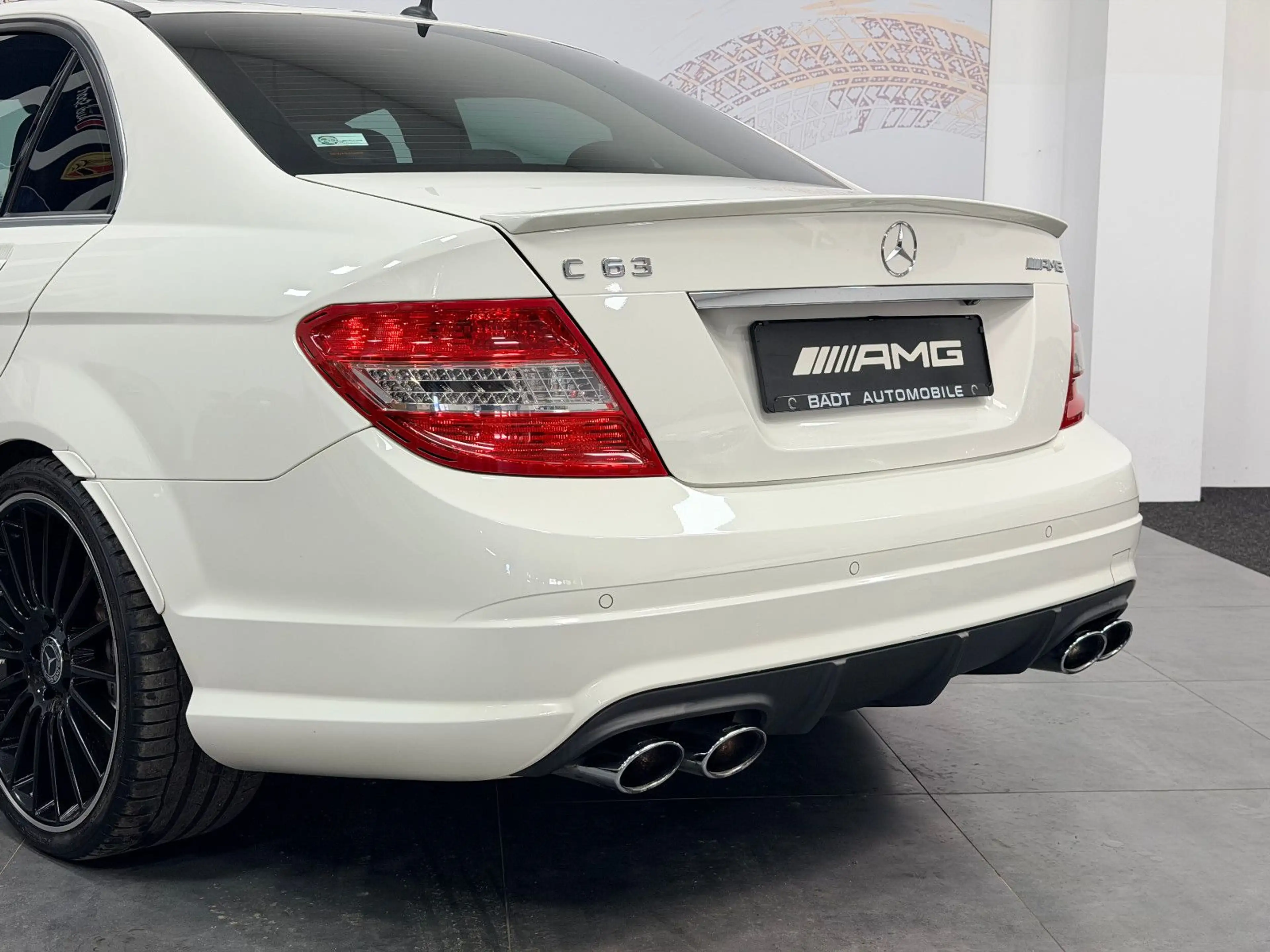 Mercedes-Benz C 63 AMG Performance Package P30 Sperrdiff. — photo 11