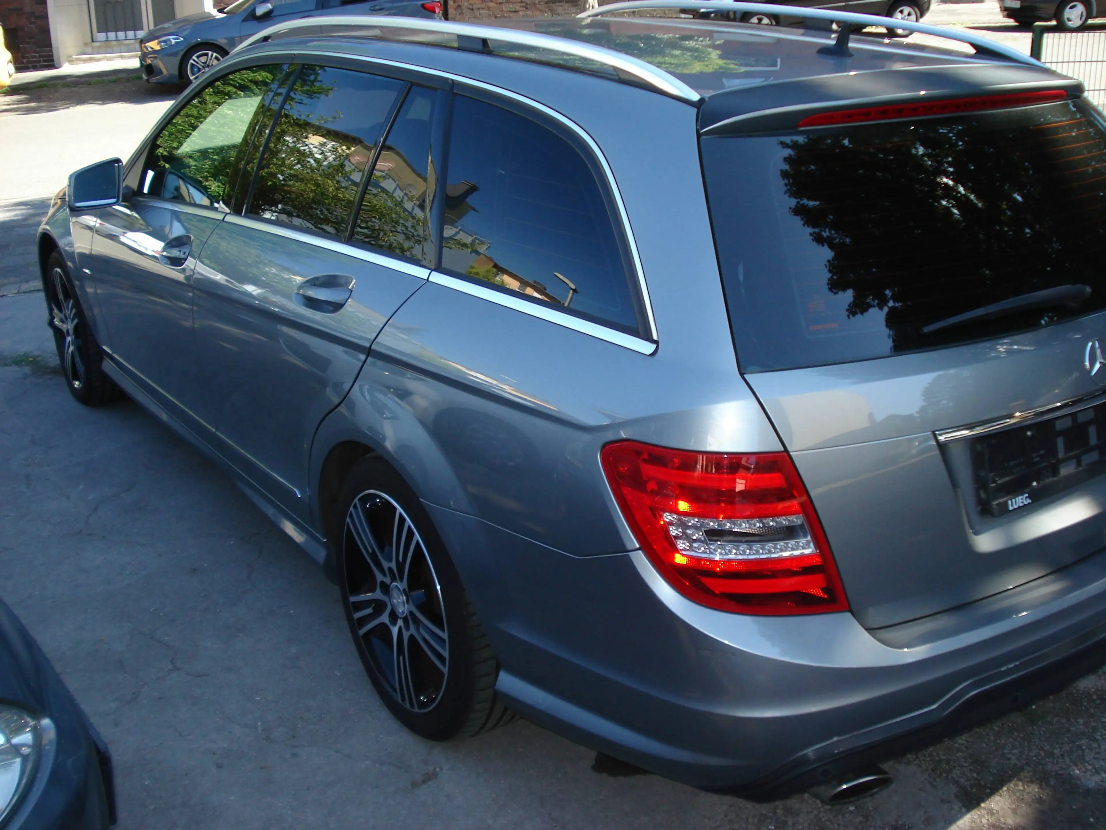 Mercedes-Benz C 180 C 180 CGI Edition C (204.231) — photo 6