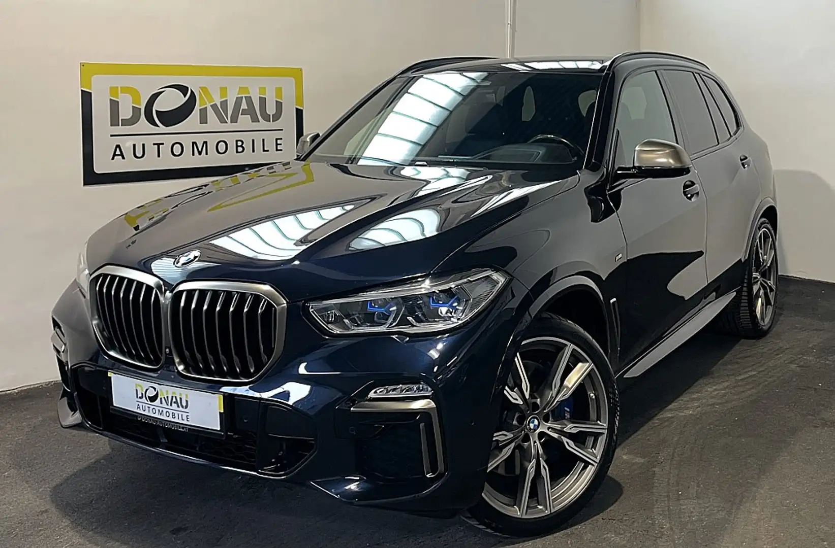BMW X5 M 50d Aut. 400PS  * VOLLAUSSTATTUNG * Noir - 1