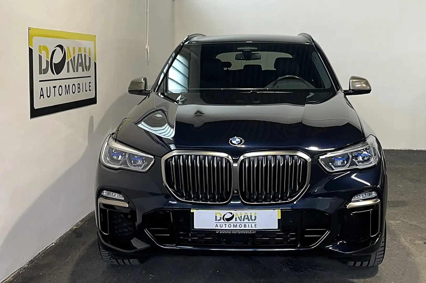BMW X5 M 50d Aut. 400PS  * VOLLAUSSTATTUNG * Noir - 2