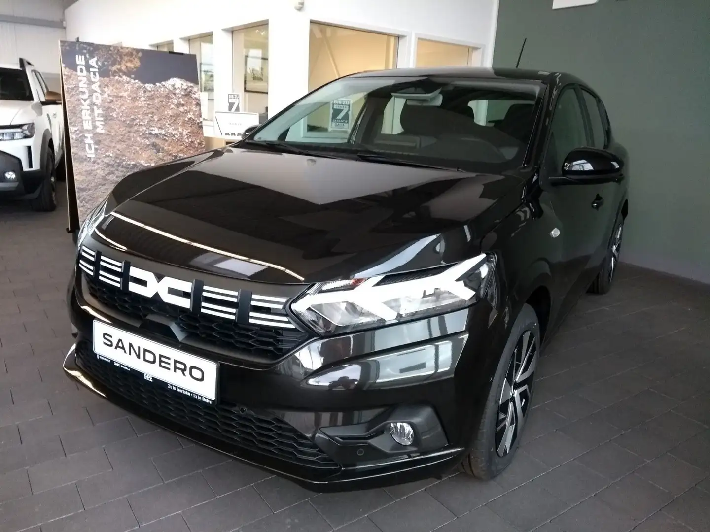 Dacia Sandero III Expression TCe 90 Noir - 1