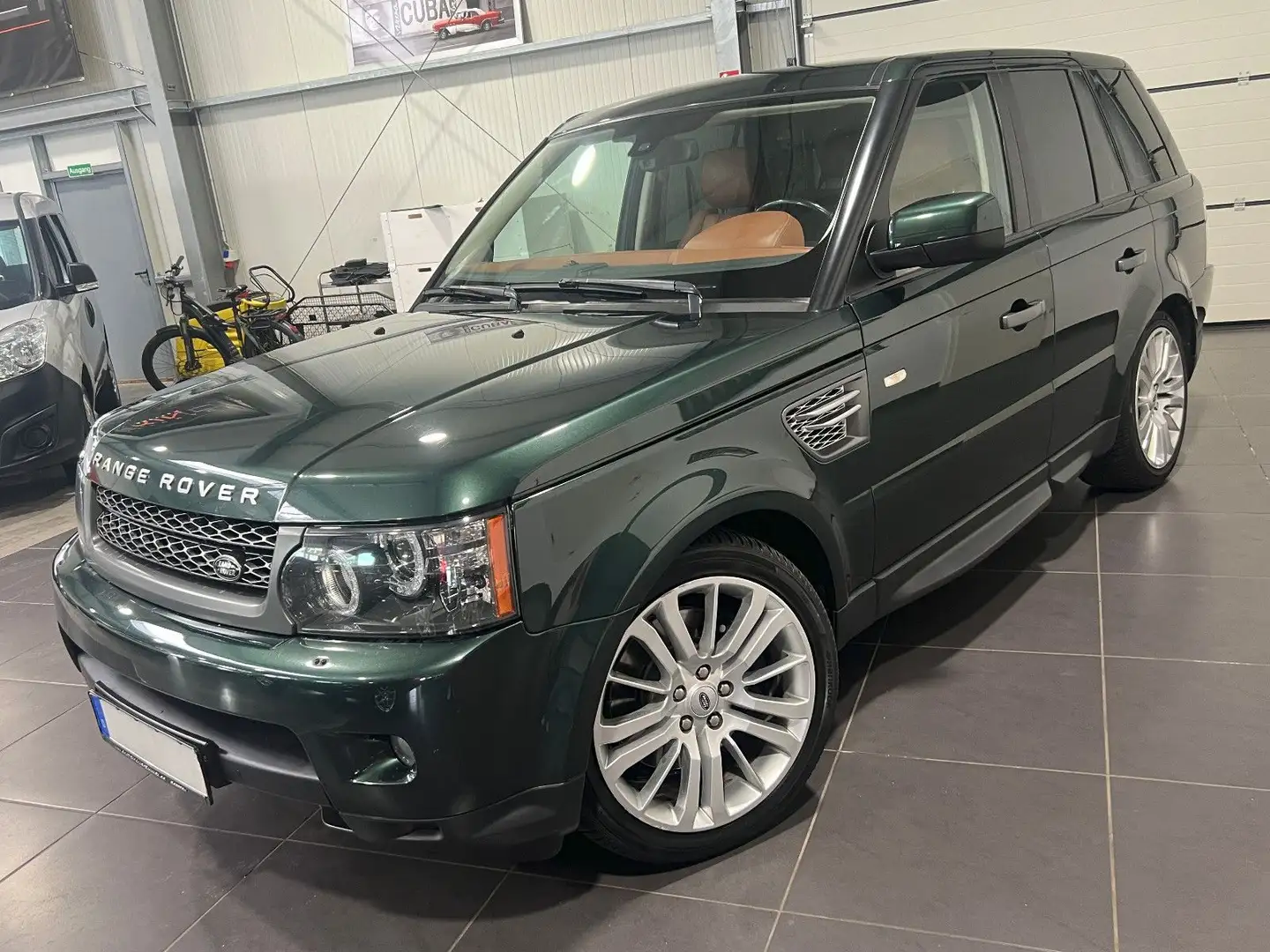 Land Rover Range Rover Sport 3.0 V6 TD HSE Automatik *Navi* Grün - 1
