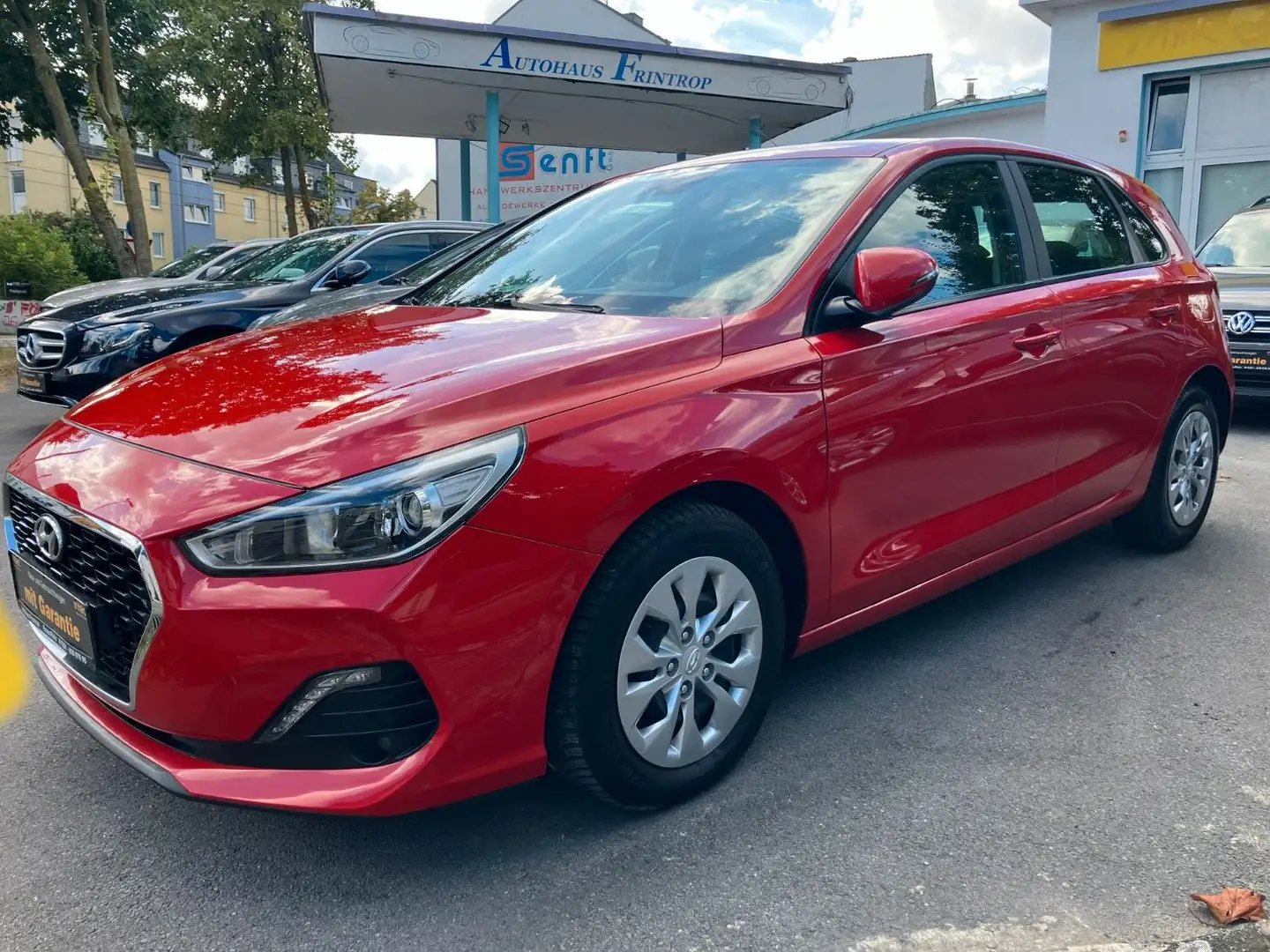 Hyundai i30 YES! Garantie Tüv Neu Rot - 1