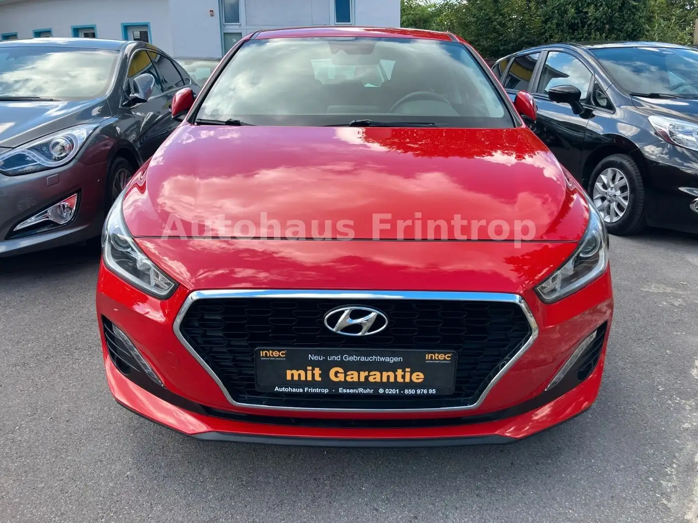 Hyundai i30 YES! Garantie Tüv Neu Rot - 2