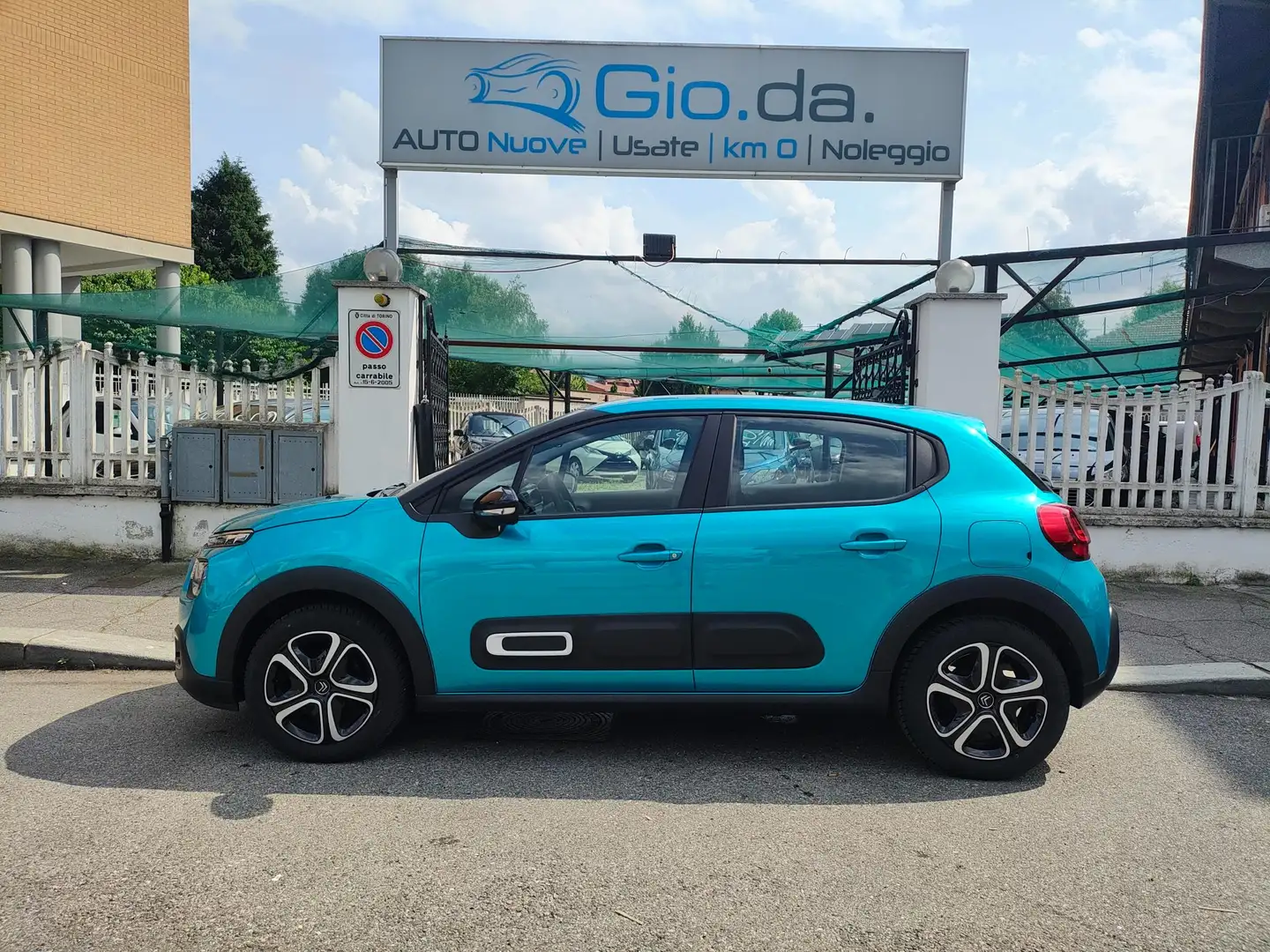 Citroen C3 1.2 82CV KM 26587-2021 Blau - 2