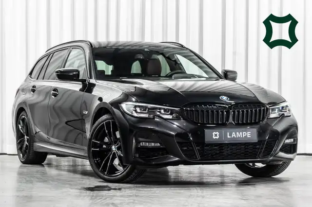 BMW 320 e Touring M Sport HiFi Shadow Cruise