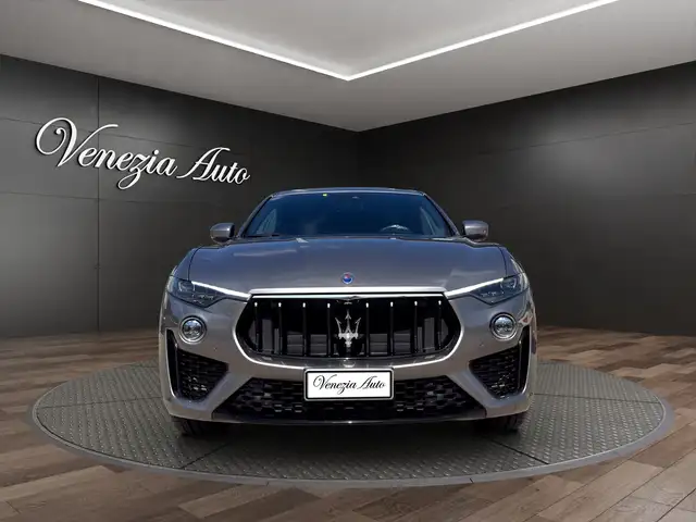 Maserati Levante view 2