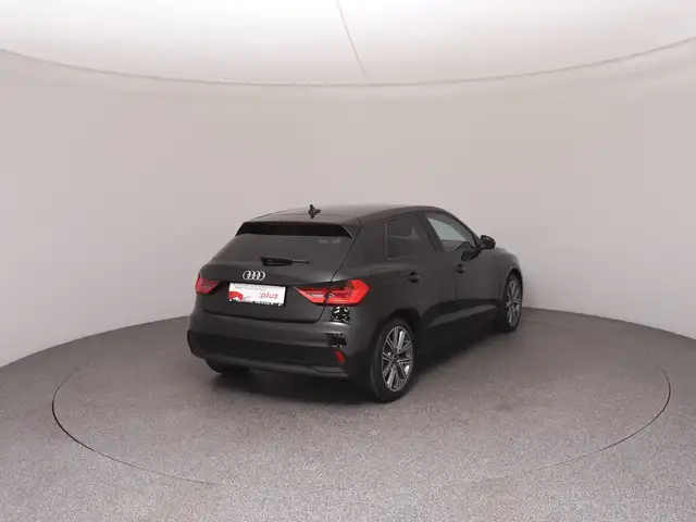 Audi A1 view 4