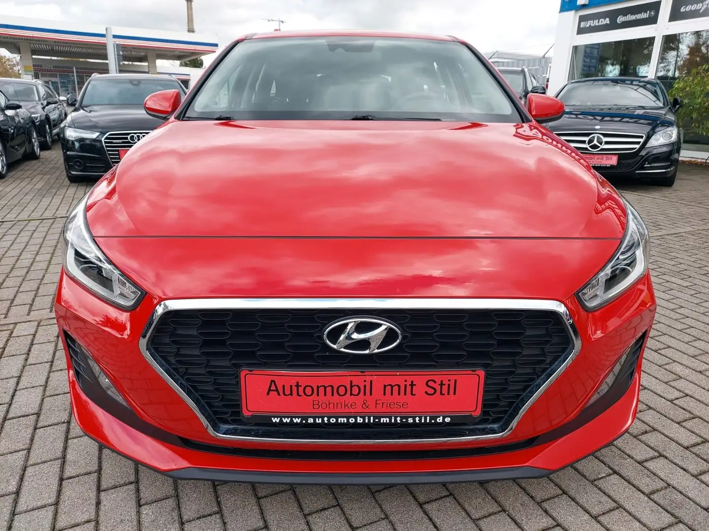 Hyundai i30 cw Pure Klima Spurasssist 8x Räder Rood - 2