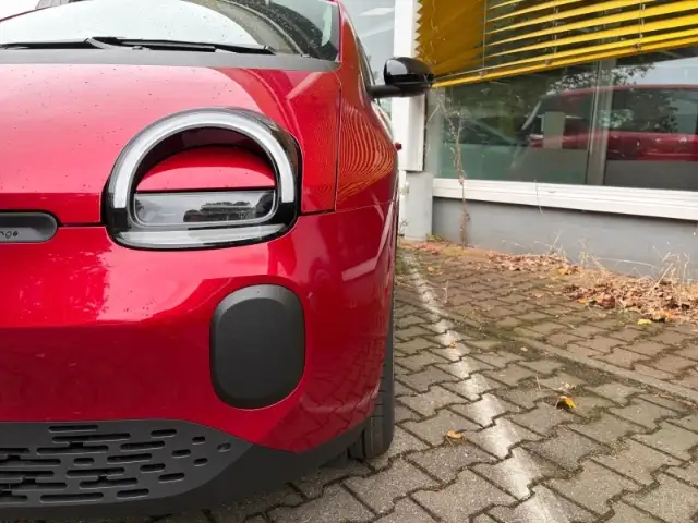 Renault Twingo view 5