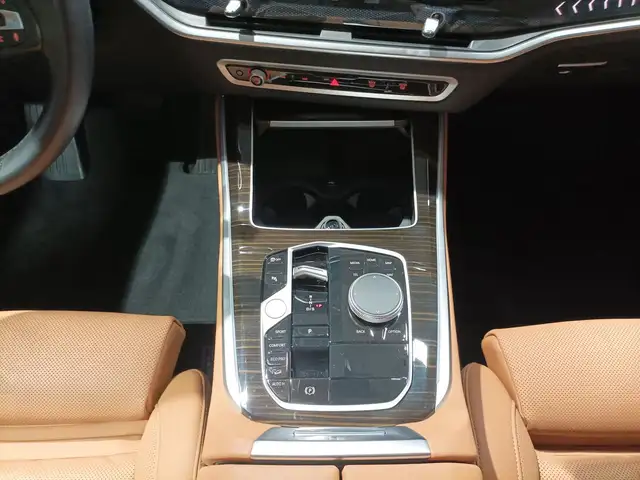 BMW X5 view 13