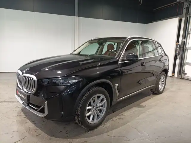 BMW X5 view 3