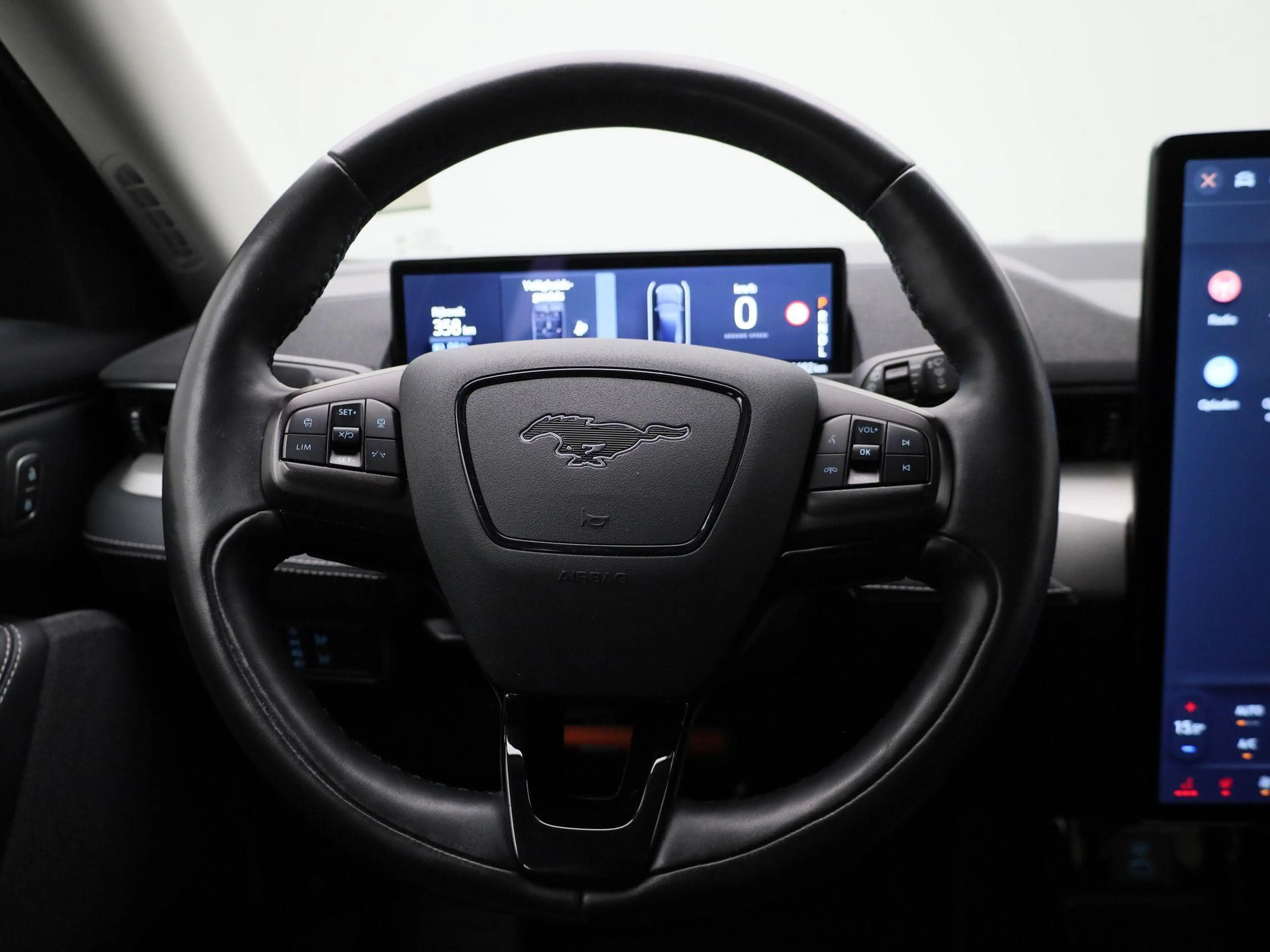 Ford Mustang Mach-E RWD 75 kWh | Navigatie | 360 Camera | Pack Winter — photo 7