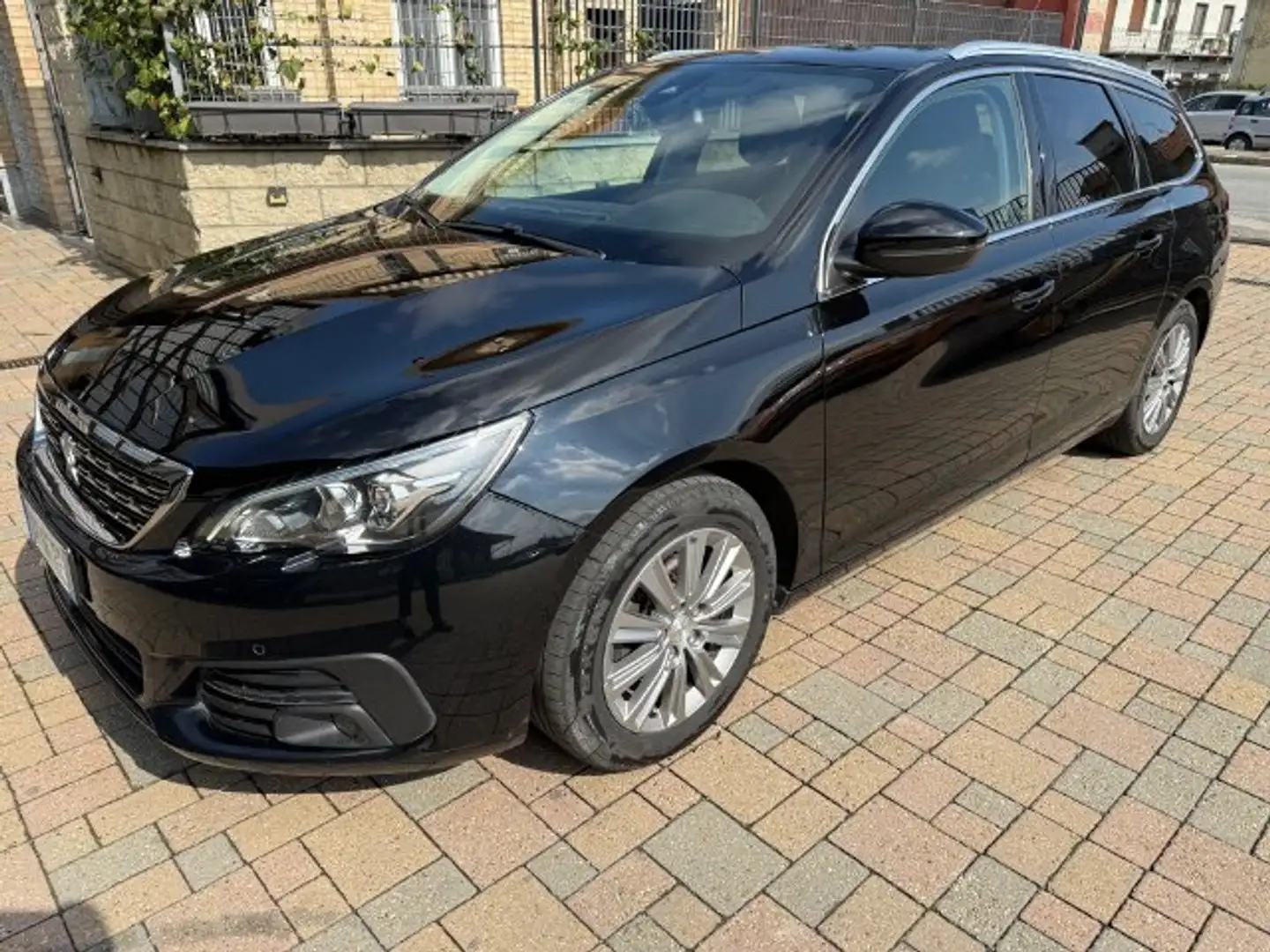 Peugeot 308 308 SW 1.5 bluehdi Allure Pack s Nero - 2