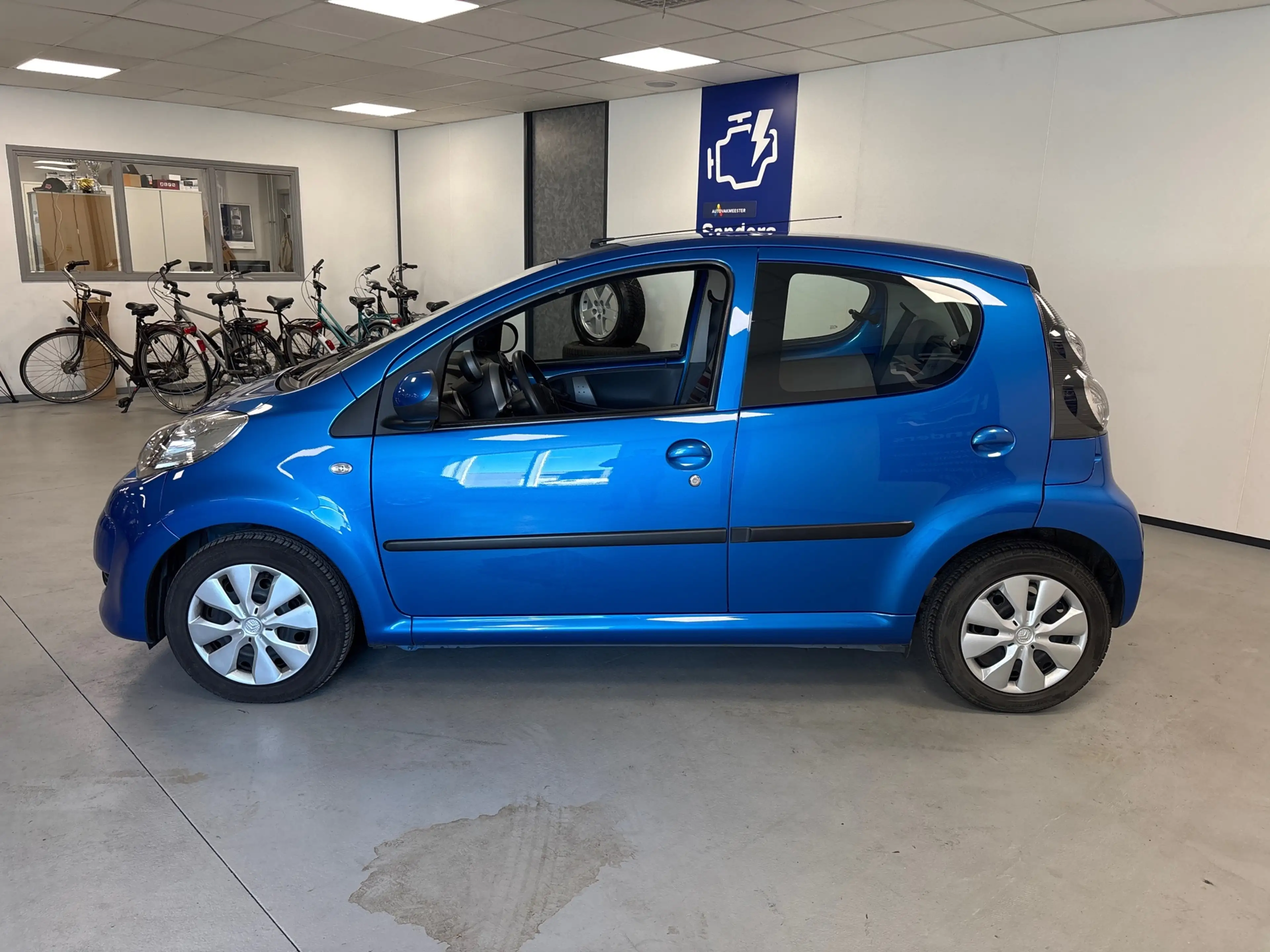 Citroen C1 1.0-12V Ambiance — photo 4