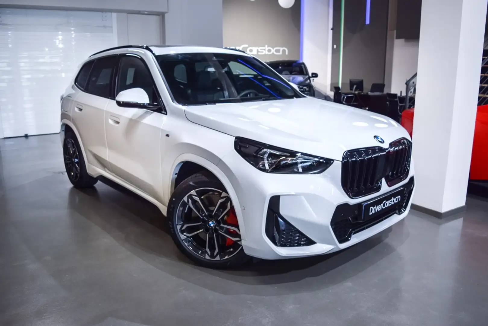 BMW X1 sDrive 18dA M Sport Pro Blanc - 2