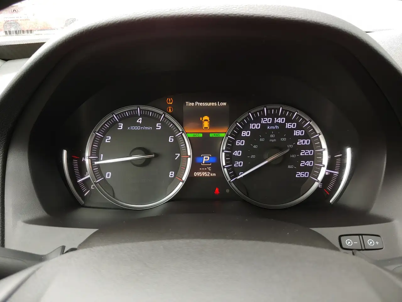 Acura MDX снимка Acura MDX