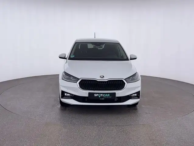 Skoda Fabia view 2