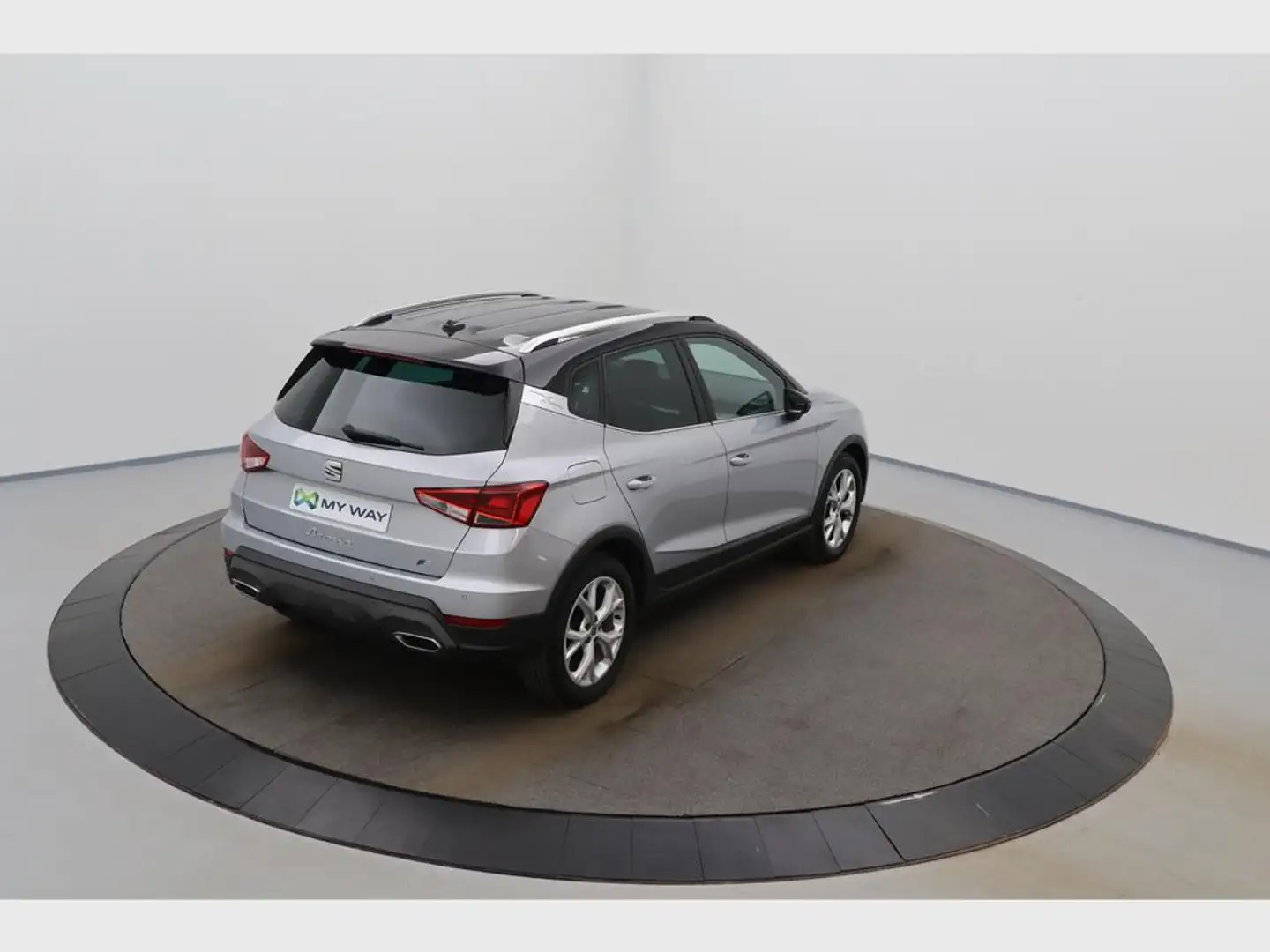 SEAT Arona FR 1.0 TSI 95 PK 5v Gris - 2