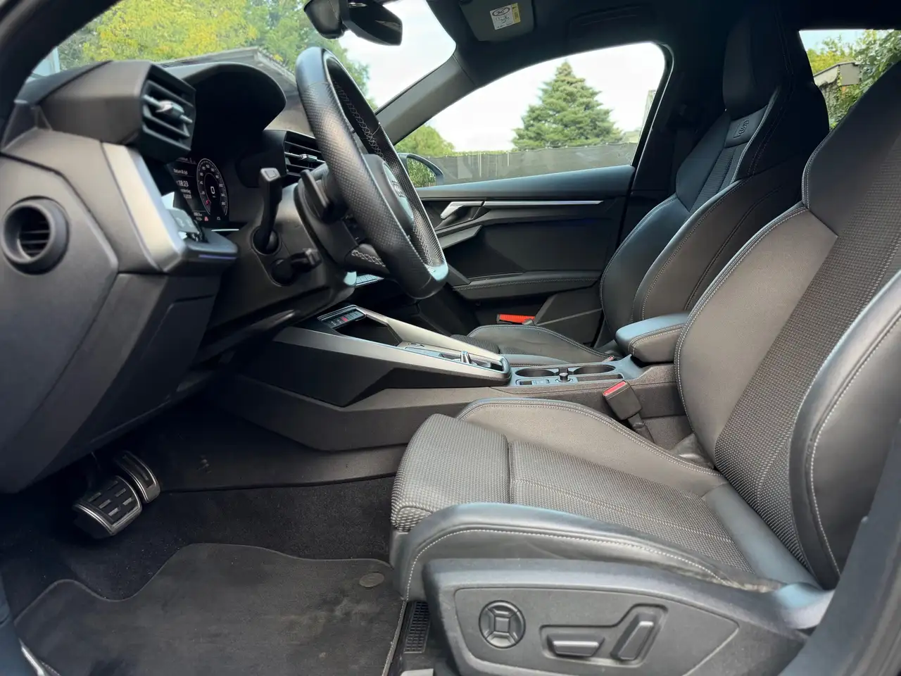 Audi A3 Sportback 35 TFSI S edition Full Black Matrix, миниатюра 23