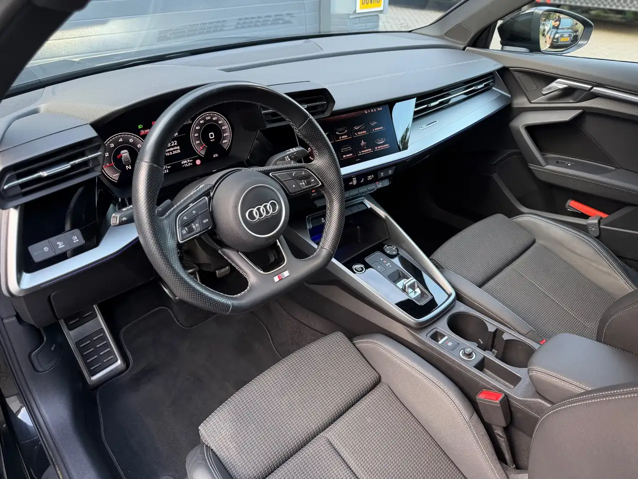 Audi A3 Sportback 35 TFSI S edition Full Black Matrix, миниатюра 20