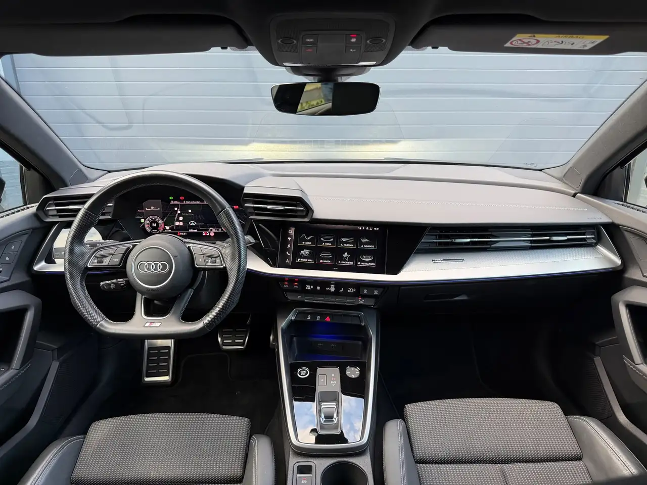 Audi A3 Sportback 35 TFSI S edition Full Black Matrix, миниатюра 3