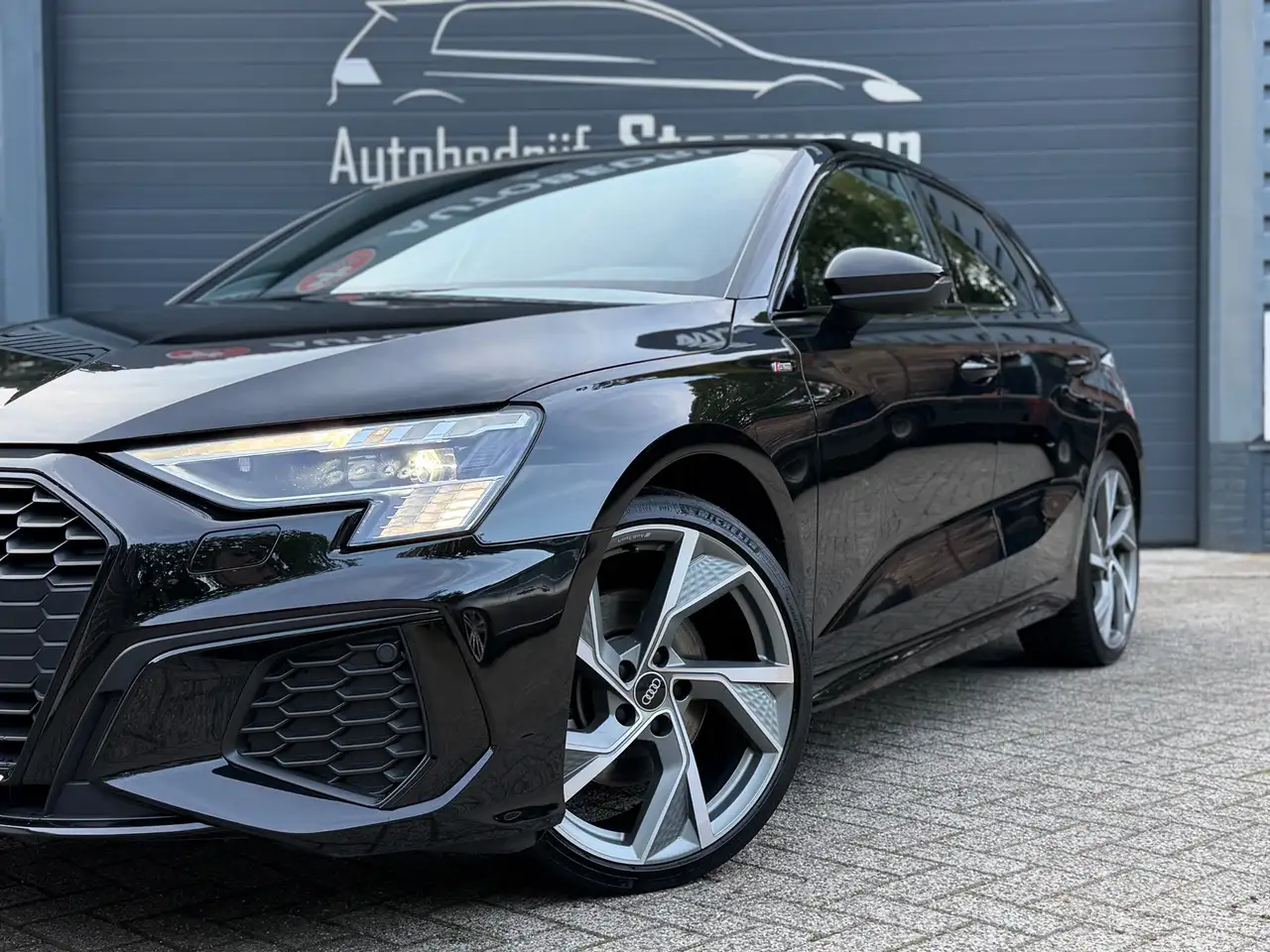 Audi A3 Sportback 35 TFSI S edition Full Black Matrix, миниатюра 4