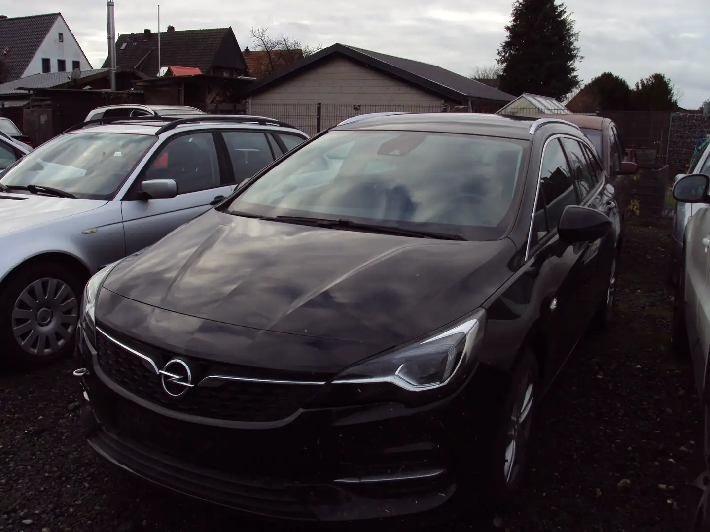 Opel Astra wovbe8ev6l8037451 Schwarz - 1