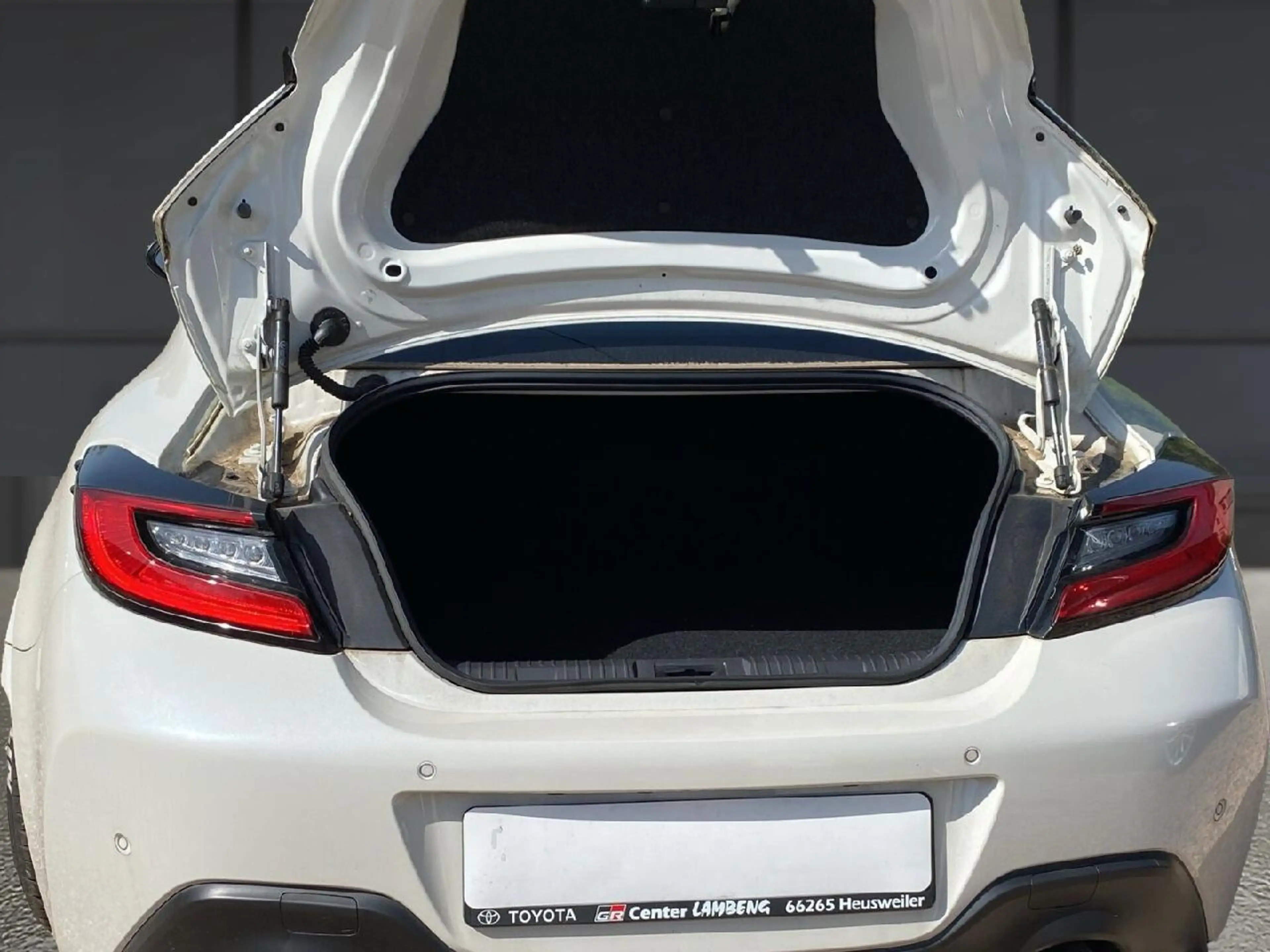 Toyota GR86 Basis — photo 10