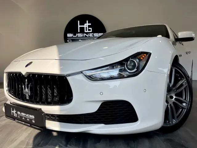 Maserati Ghibli 3.0 D/ TOIT OUVRANT/ ACTIVE SOUND/ CUIR/ XÉNON