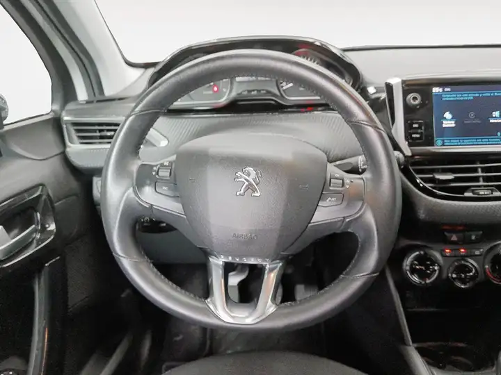 Peugeot 208 2019, foto 9