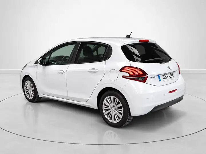 Peugeot 208 2019, foto 5