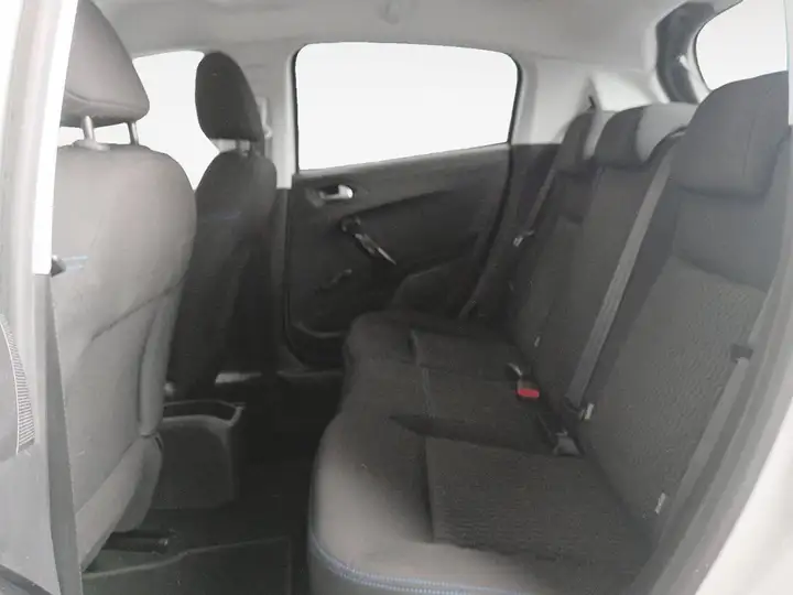 Peugeot 208 2019, foto 11