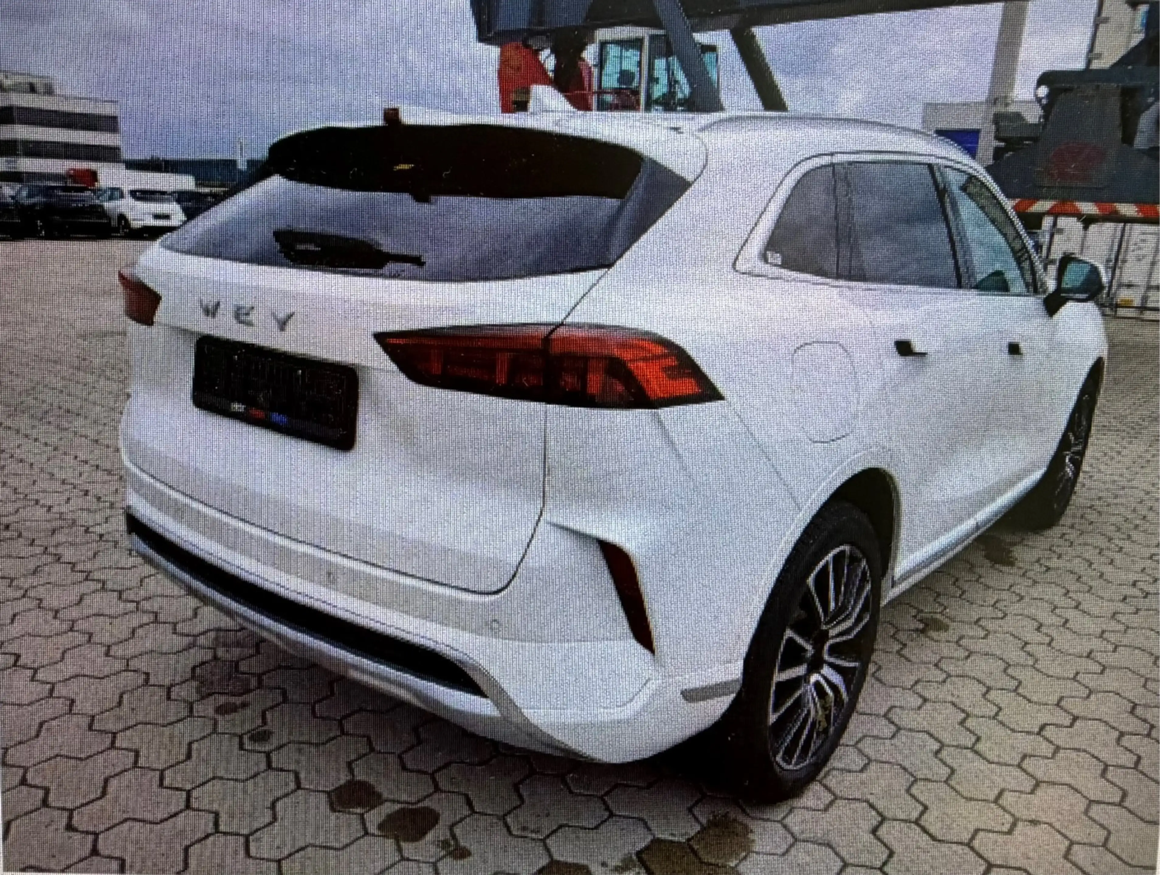 GWM WEY 05 2.0 PHEV Premium AWD 2.0 PHEV EU6e Premium AWD — photo 2