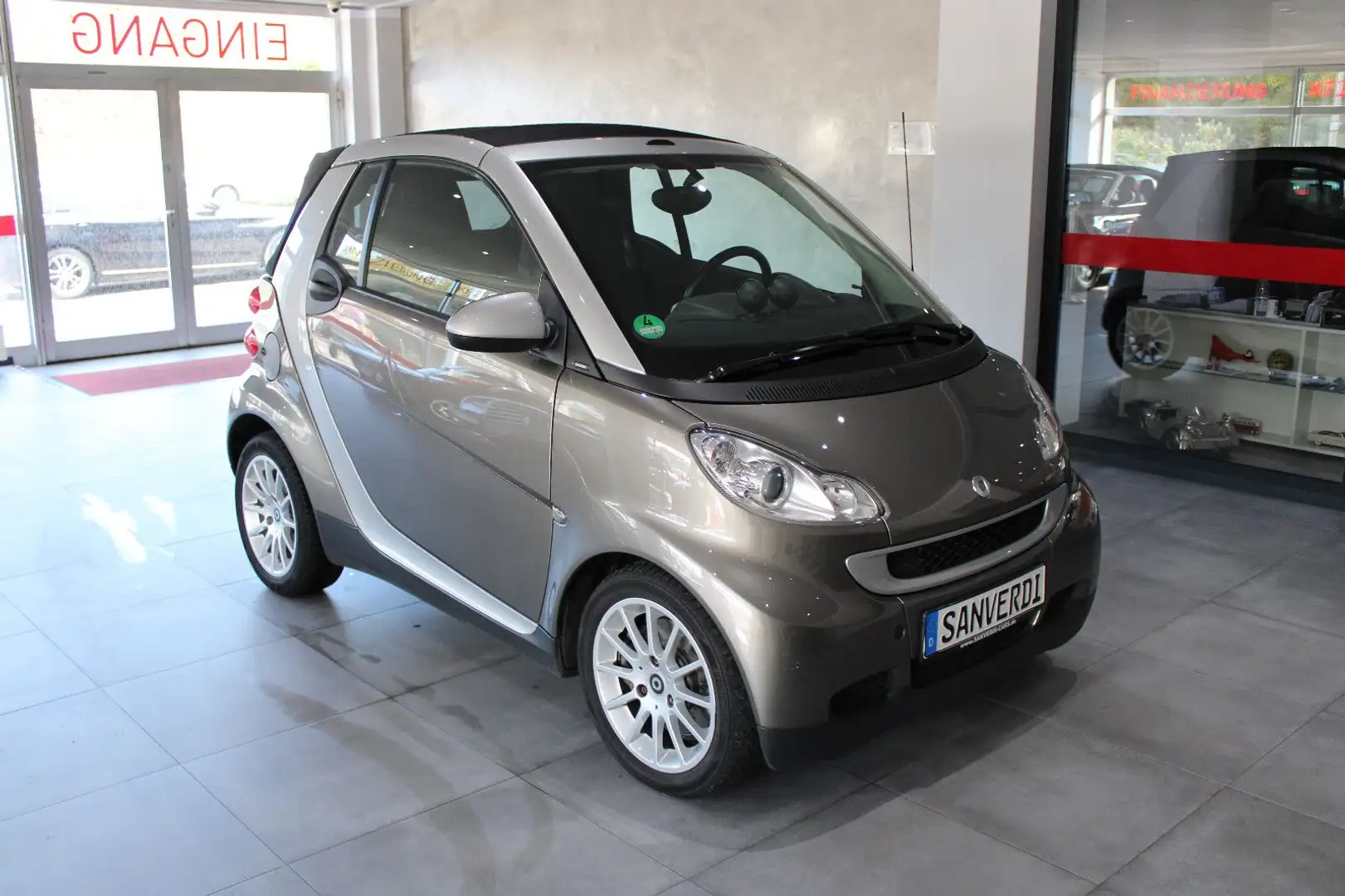 smart forTwo CABRIO 1.0 MHD PASSION KLIMA EURO 5 Grau - 2